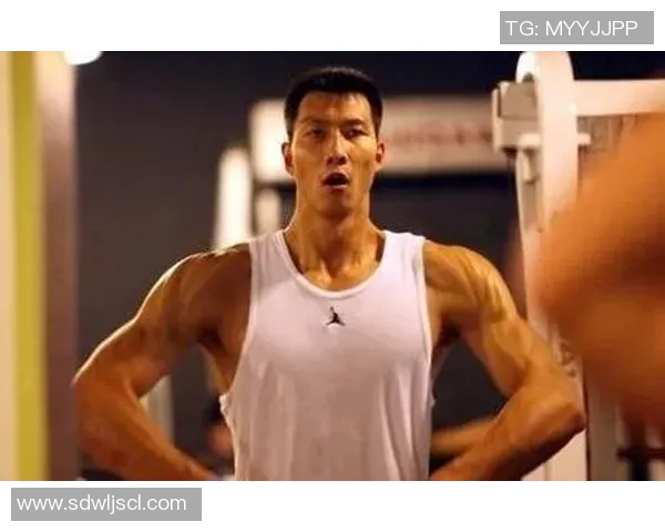 易建联：从篮球场上的传奇到中国体育的精神象征与未来发展方向探讨