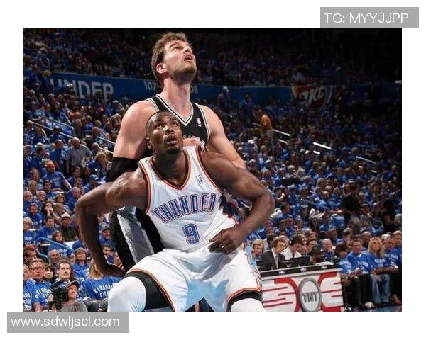 约纳斯瓦兰丘纳斯的篮球之路与职业生涯的辉煌成就探析