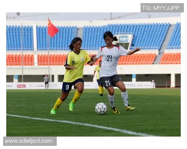 缅甸女足与越南女足激战正酣展现亚洲女子足球的风采与实力