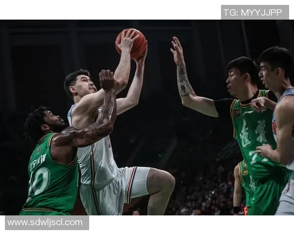 辽宁与新疆季后赛精彩对决录像回放全程回顾与分析